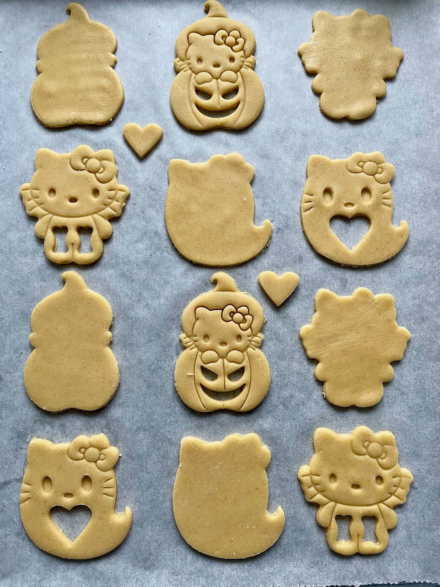 Hello Kitty Halloween - Image 3